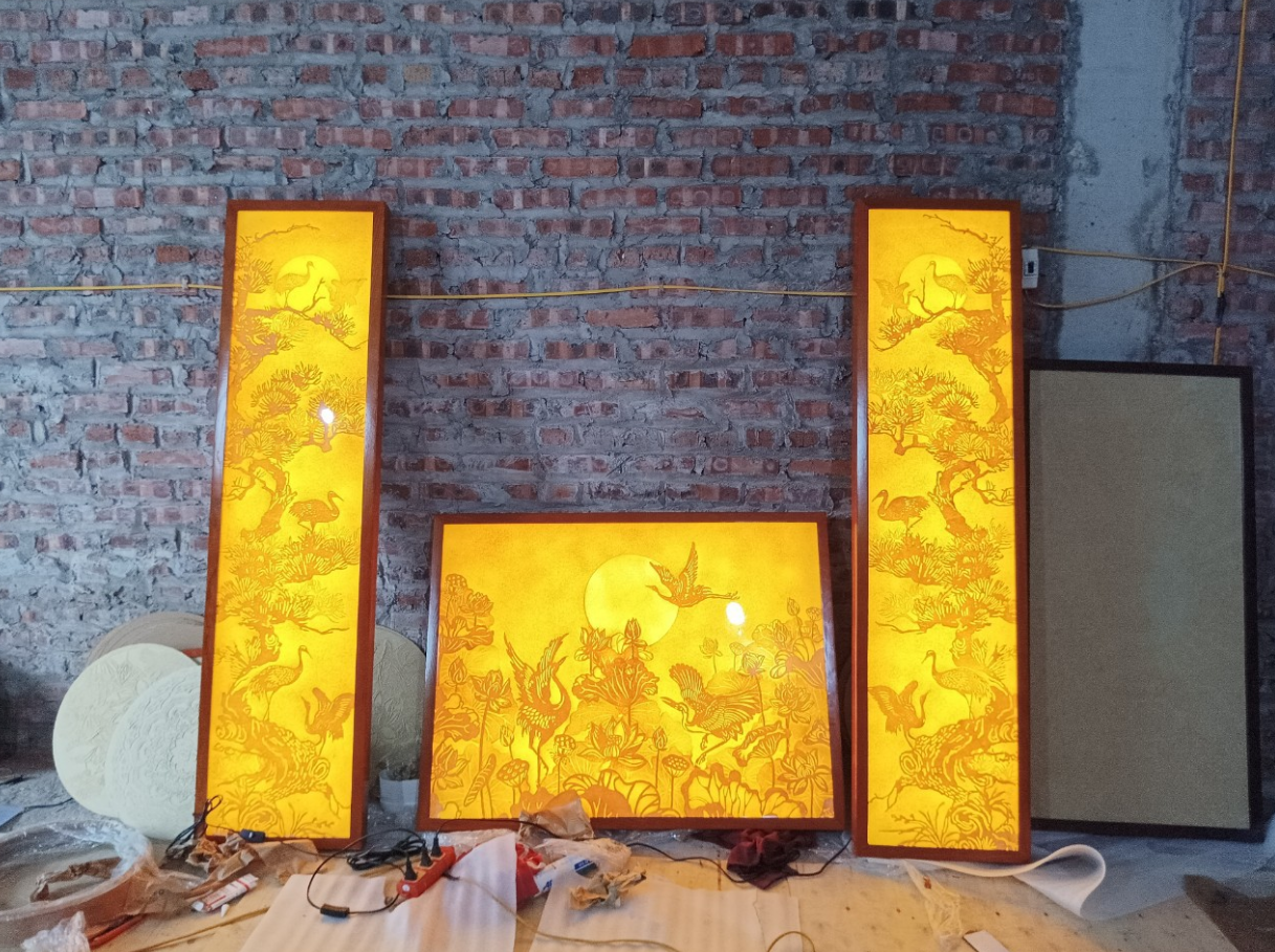 Lắp Đặt Bộ Tranh Trúc Chỉ Sen Mặt Trời Siêu Đẹp